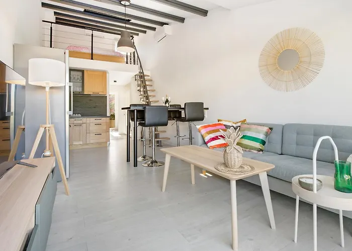 Soho Village דירה *